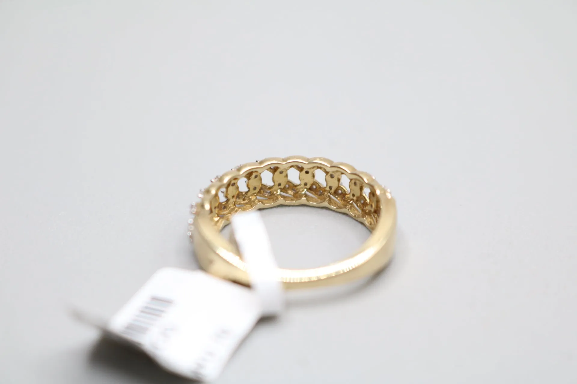 10K Yellow Gold Curb Style Diamond Ring (Size 7)