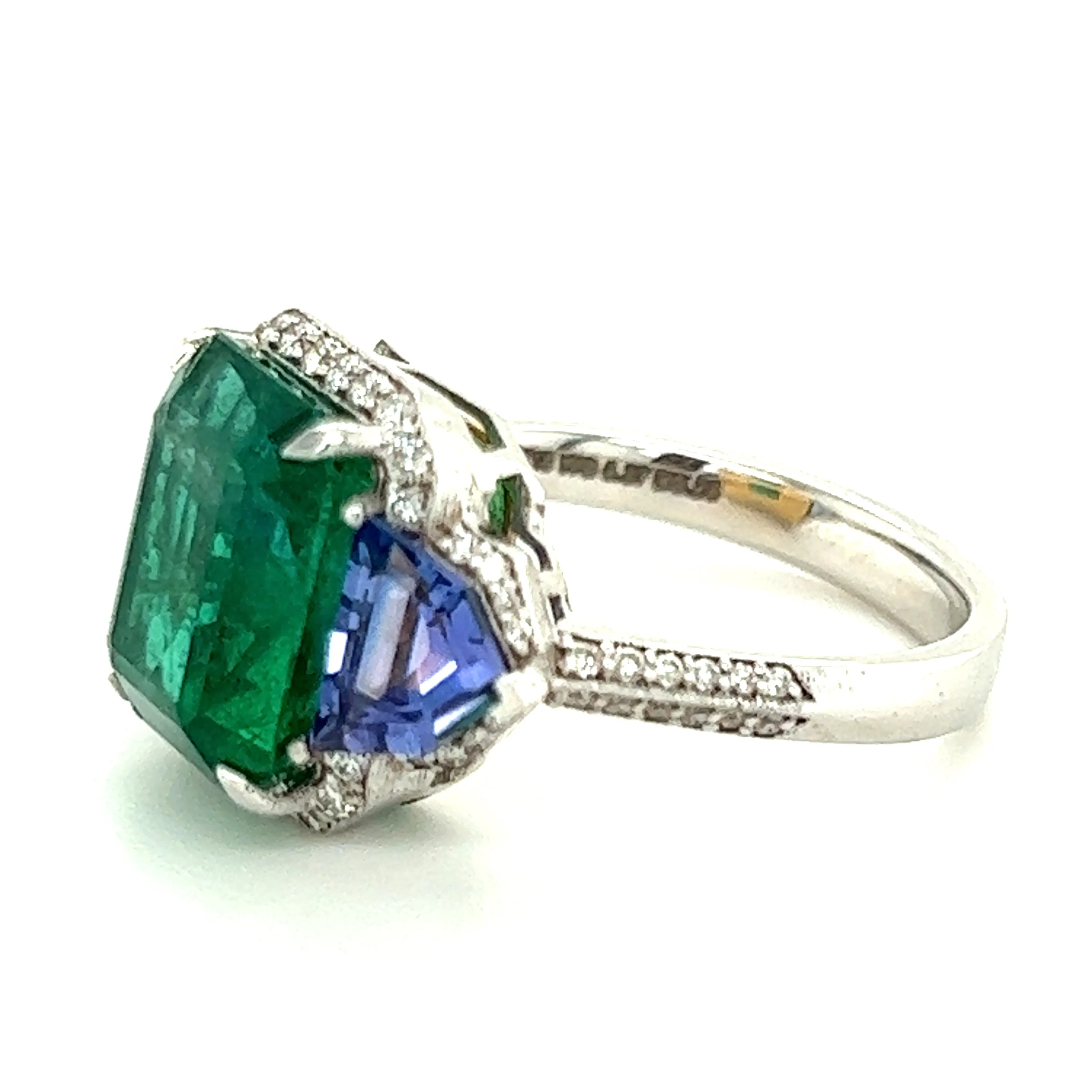 18ct Gold Natural Emerald Tanzanite & Diamond Ring