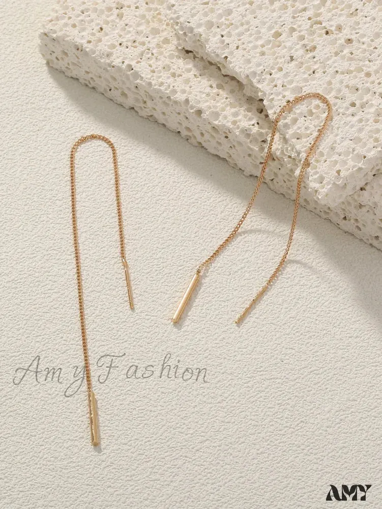 Amy Fashion - Minimalist Threader Earrings