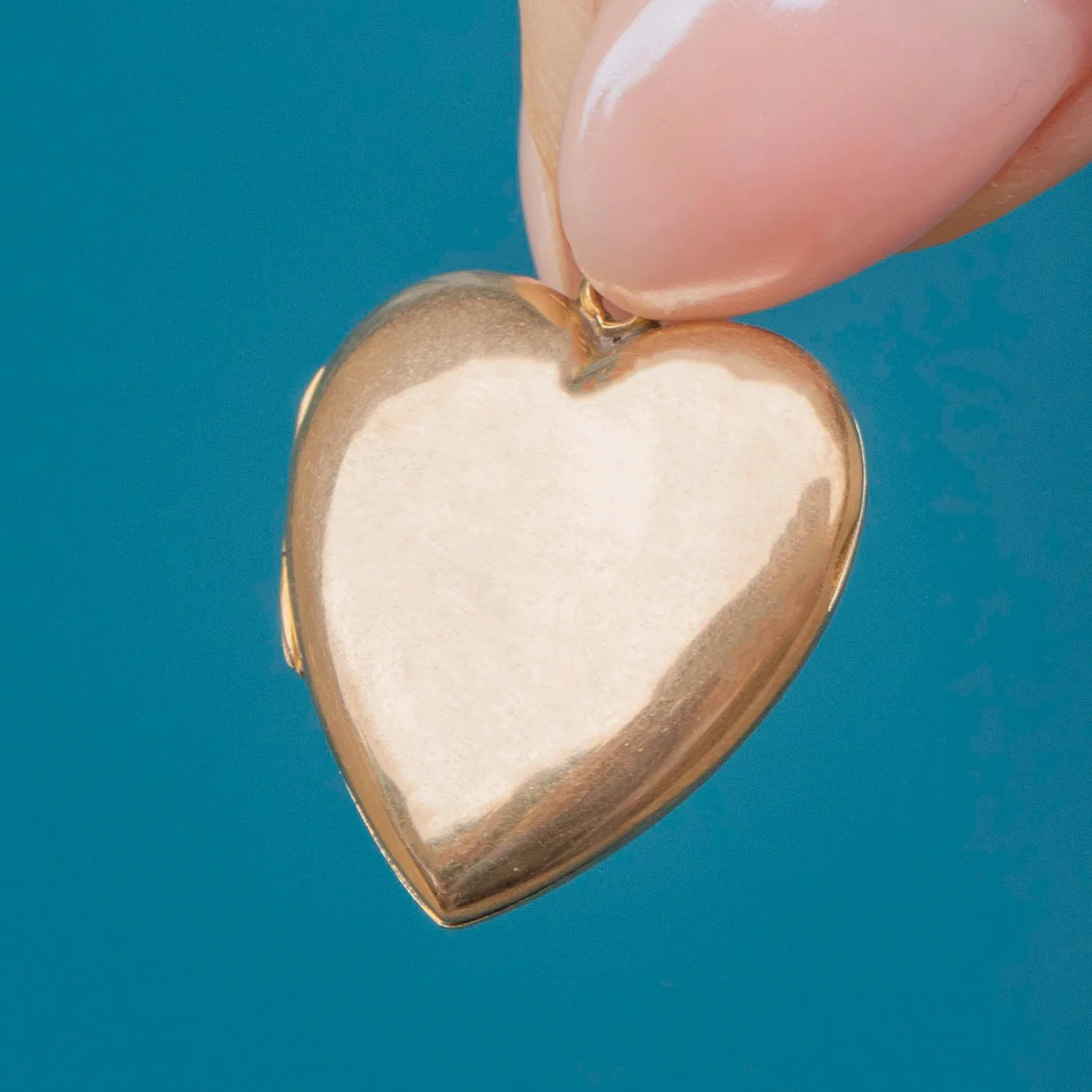 Antique 15ct Gold Puffy Heart Locket