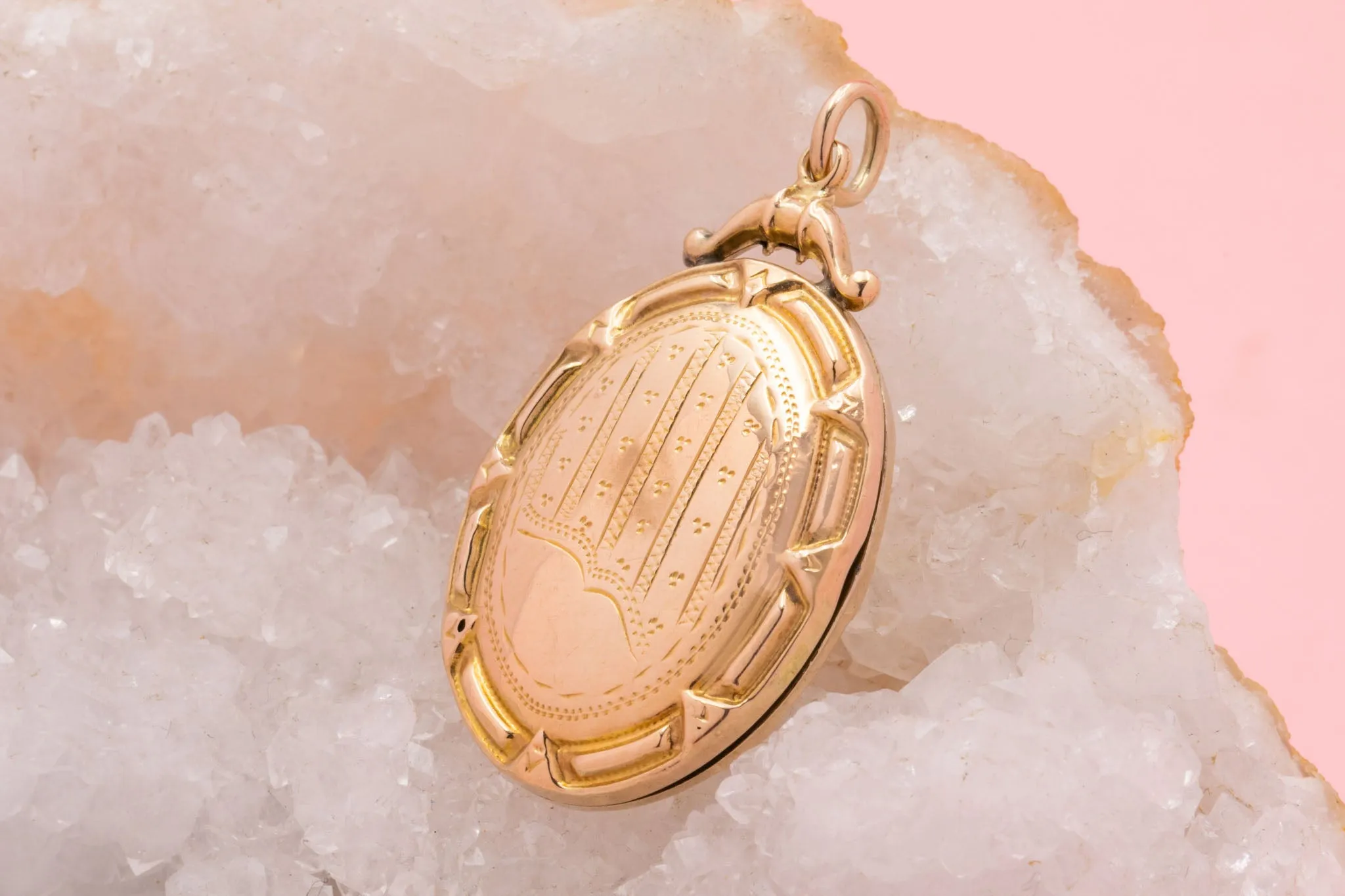 Antique 9ct Gold Engraved Oval Locket