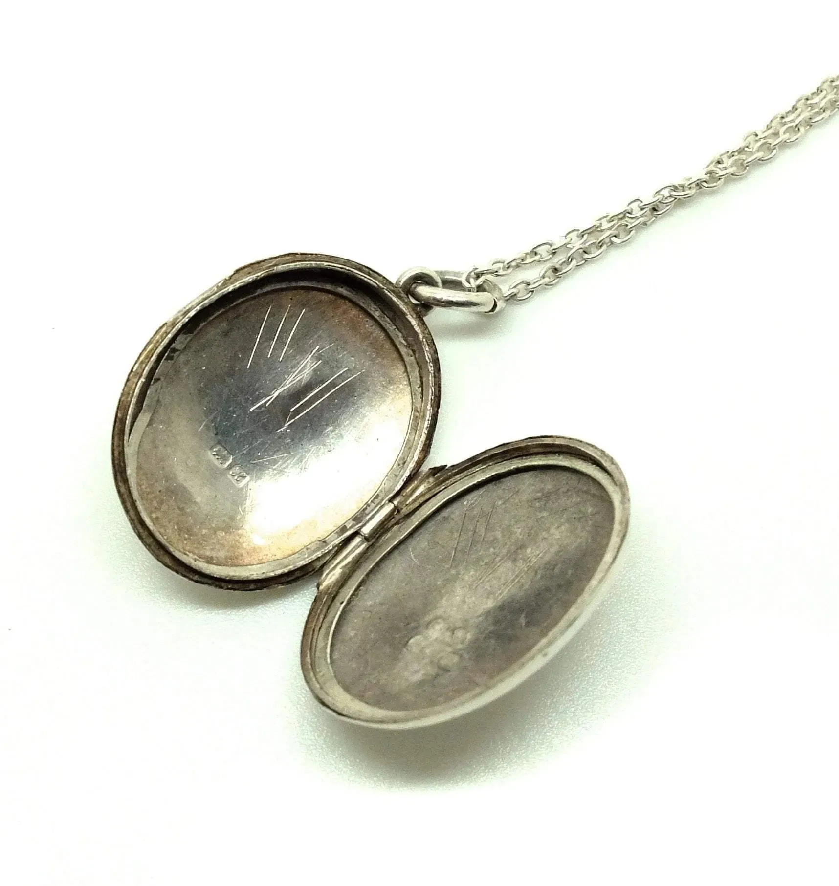 Antique Edwardian 1908 Sterling Silver Locket