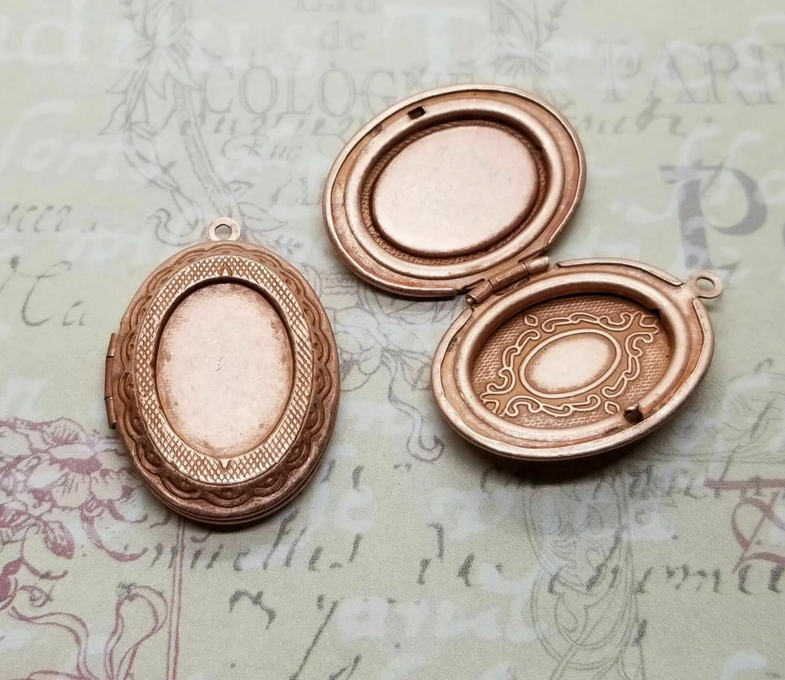 Brass Locket With 18mm x 13mm Setting x 2 - 726WA.