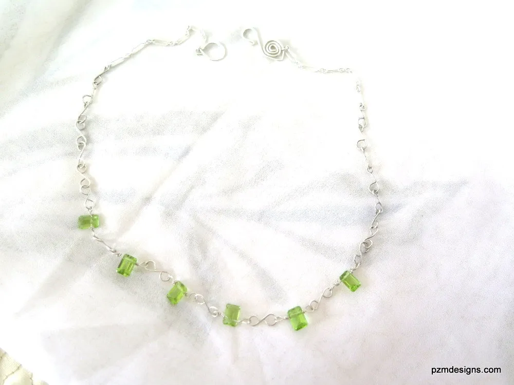 Dainty Peridot Necklace, Peridot Minimalist Necklace