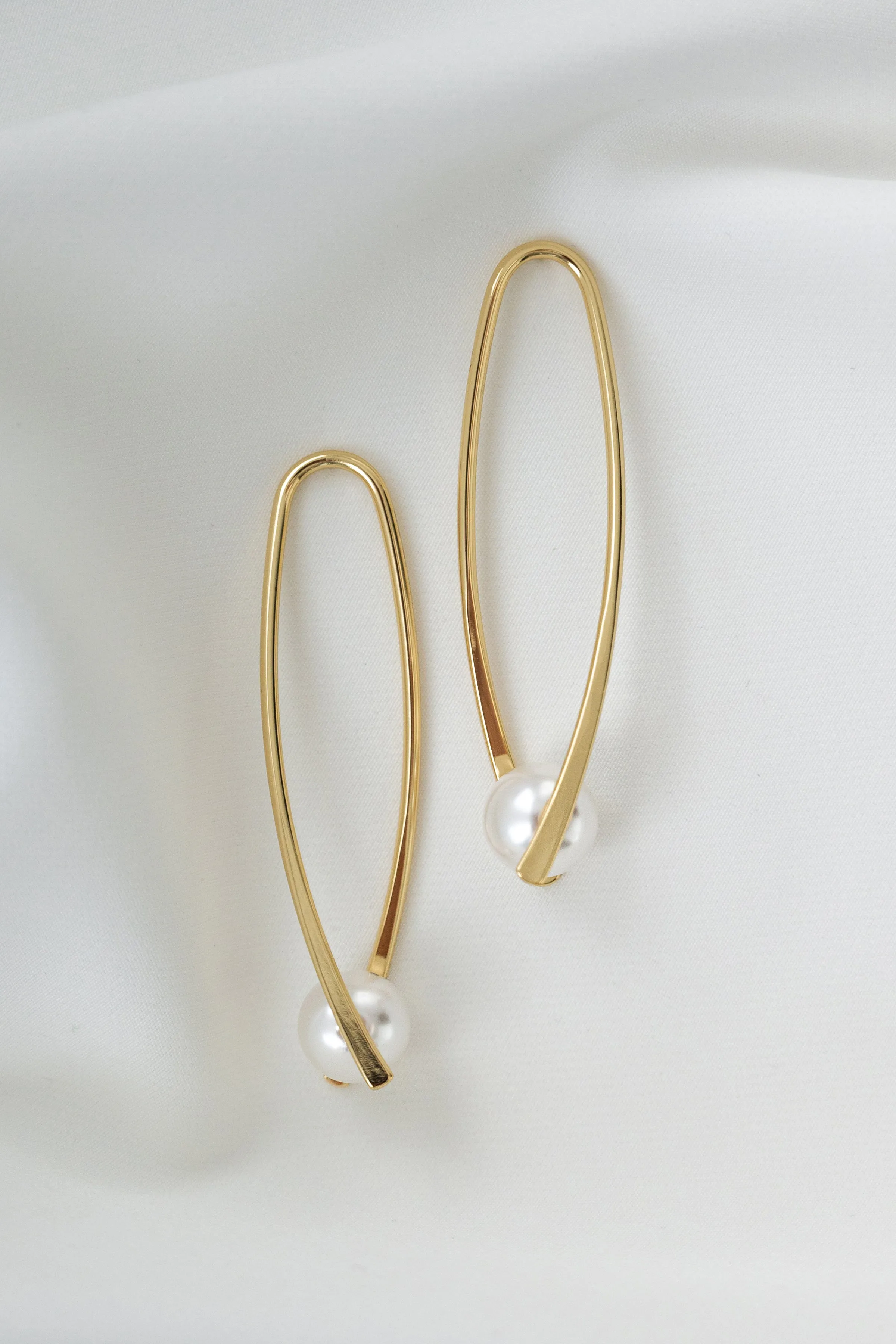 Danna Gold and Pearl Statement Earring - Gold/Ivory