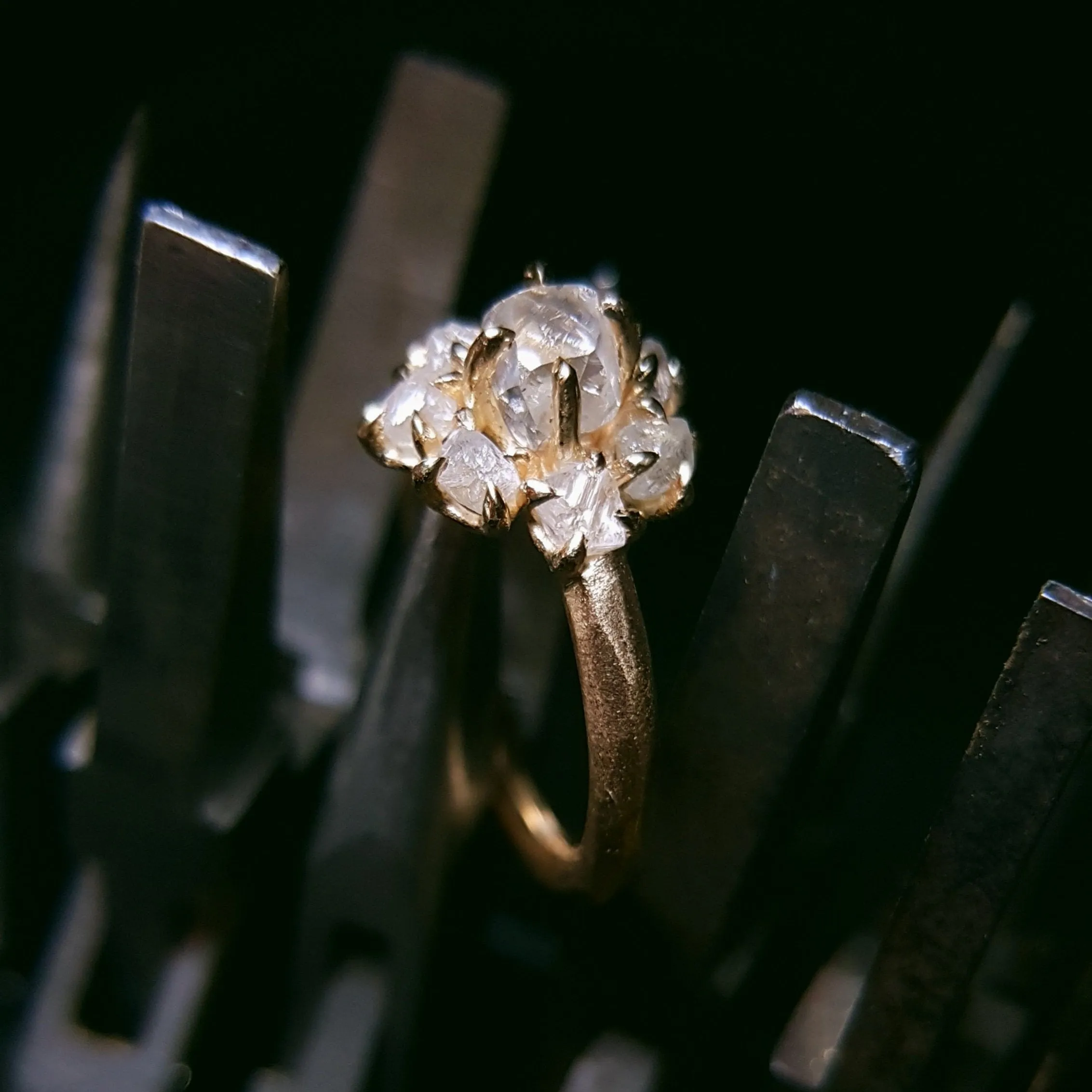 Elegant Flower Gold Ring Made in Copenhagen – 1.99 ct.