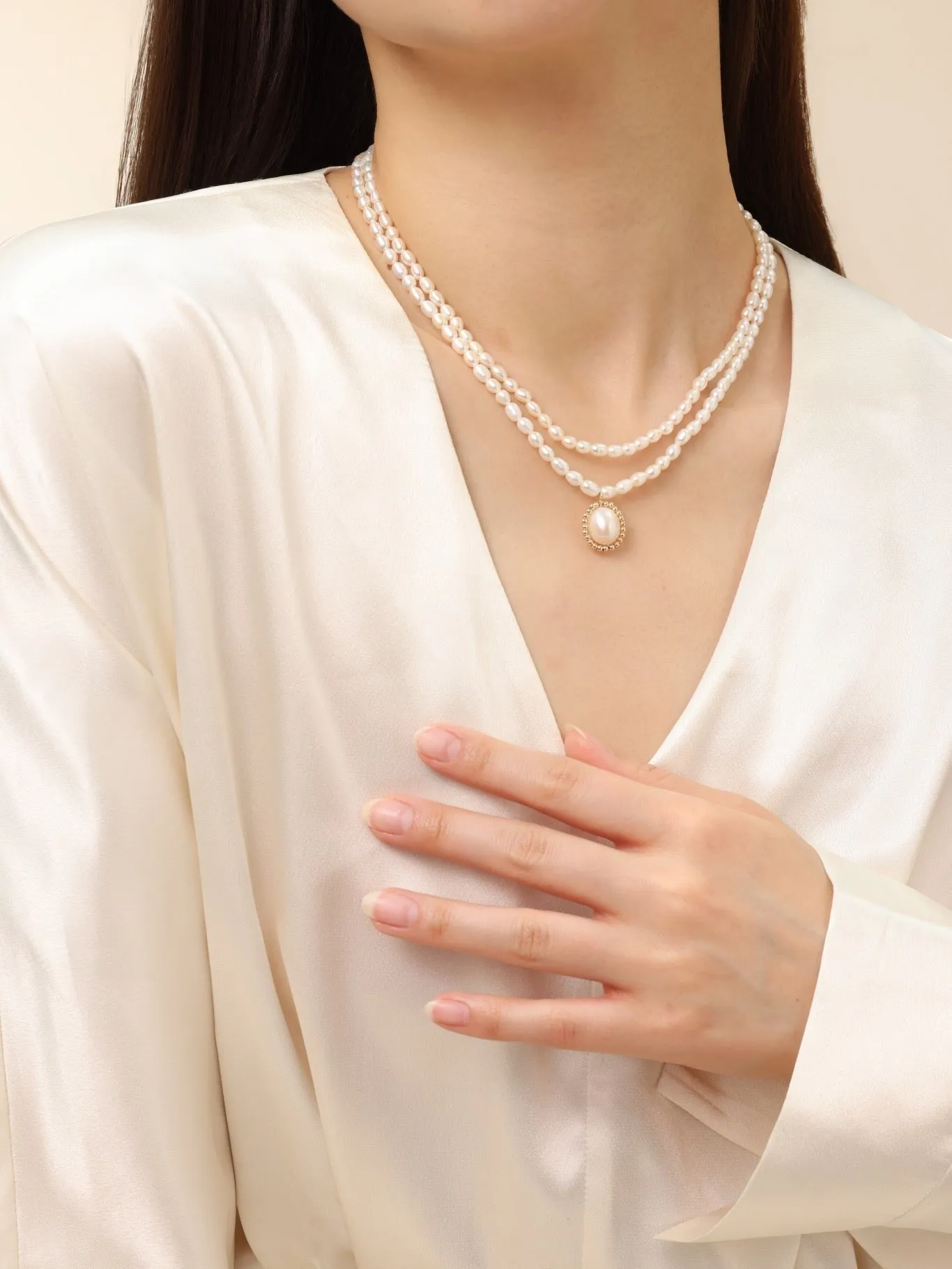 Embellished Series Double-Layer Pearl Necklace