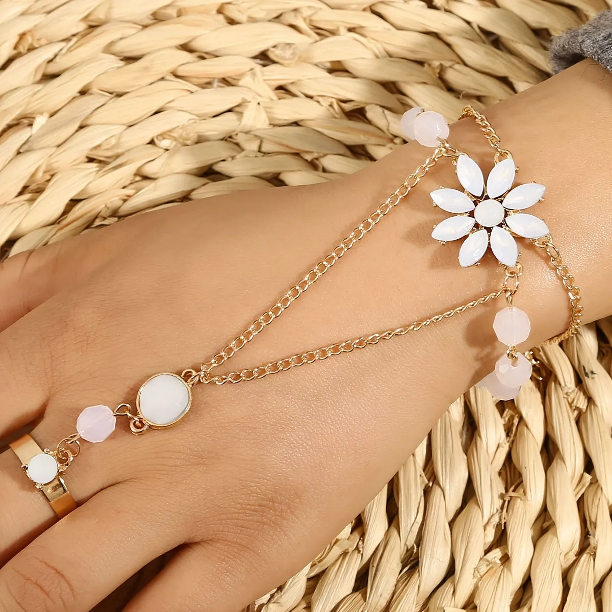 Floral Finger Bracelet Elegant Hand Jewelry for Summer Beach