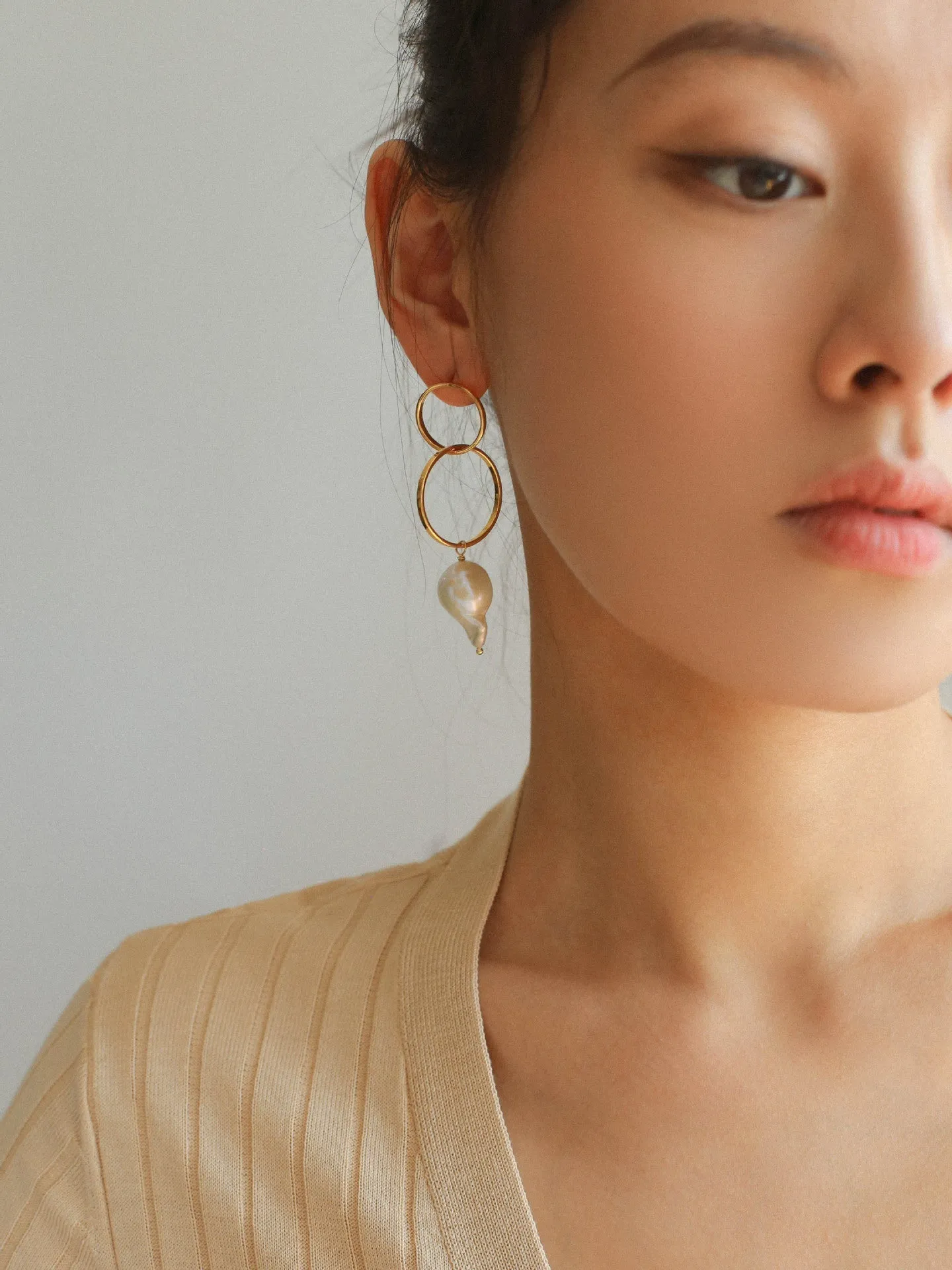 Minimalist Baroque Drop Circle Statement Earrings