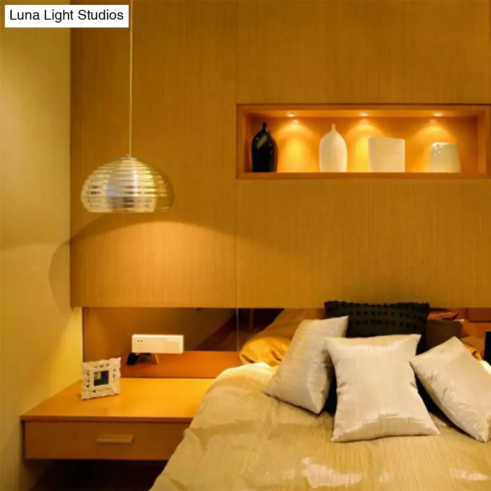 Modern Metal Pendant Light: Sleek Chrome Down-Lighting for Bedroom