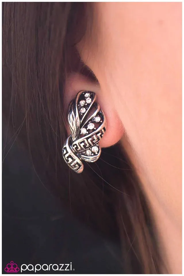 Paparazzi Earring ~ Simply Stated - Silver