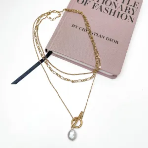 Pretty as a Pearl Gold Tone Chain Necklace