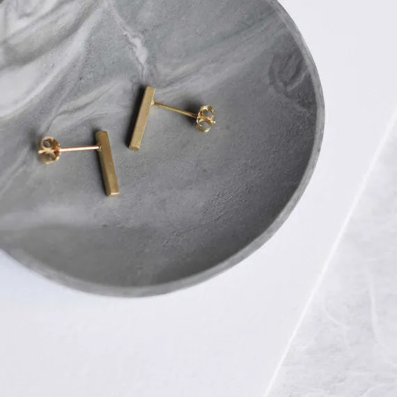 Tiny line earrings N°6 in silver or in gold plated silver