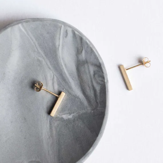 Tiny line earrings N°6 in silver or in gold plated silver