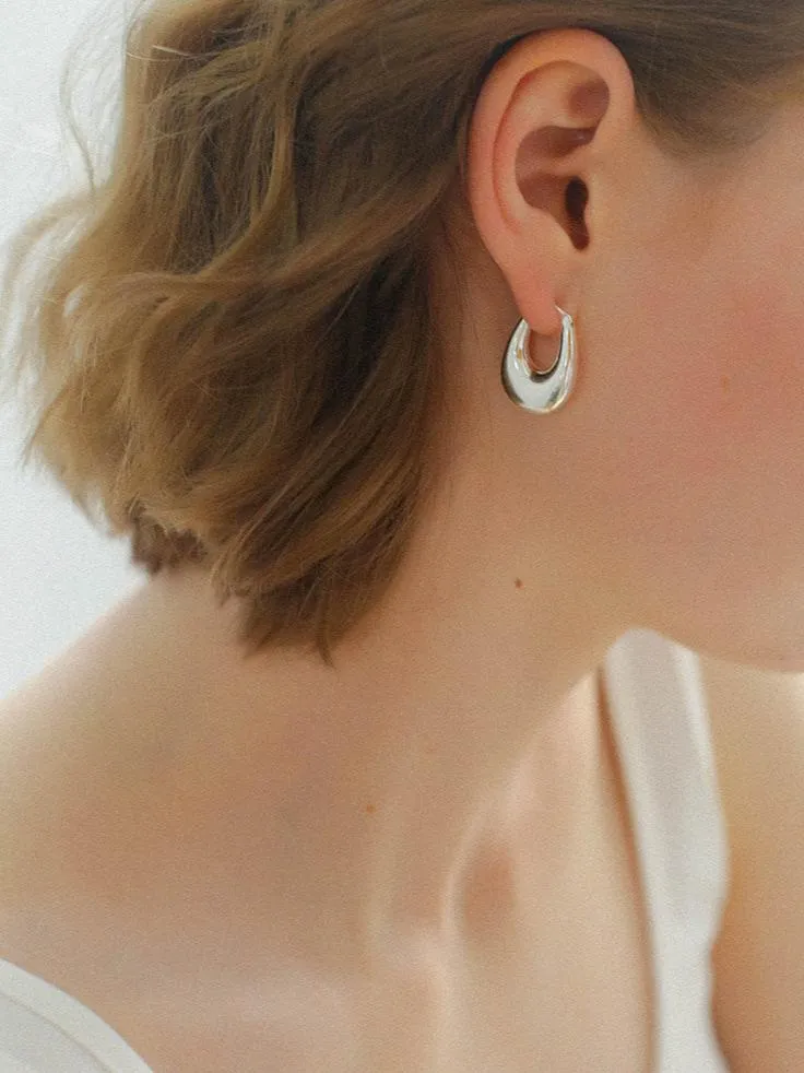 U-Shaped Minimalist Hoops Earrings