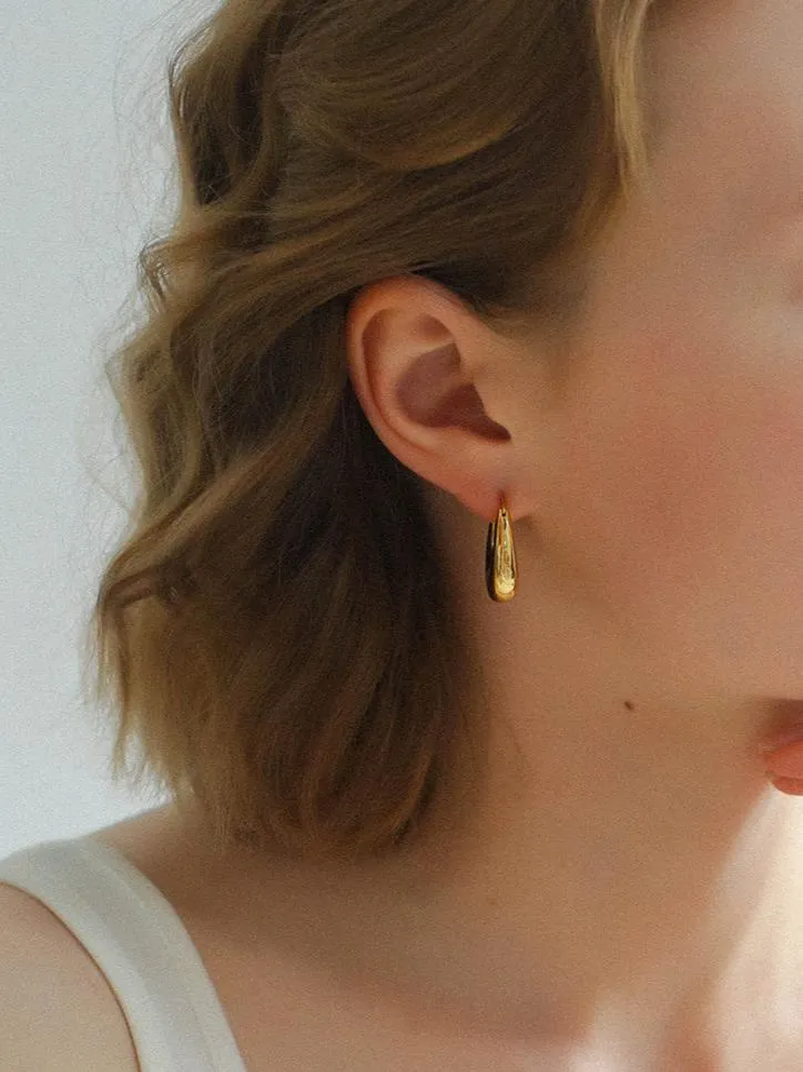 U-Shaped Minimalist Hoops Earrings