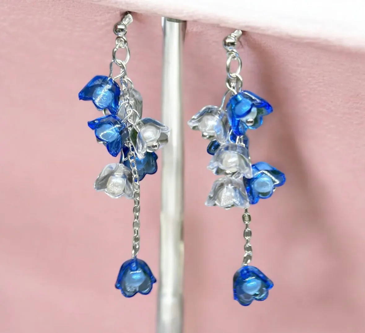 Whimsical - Blue and clear flower earrings